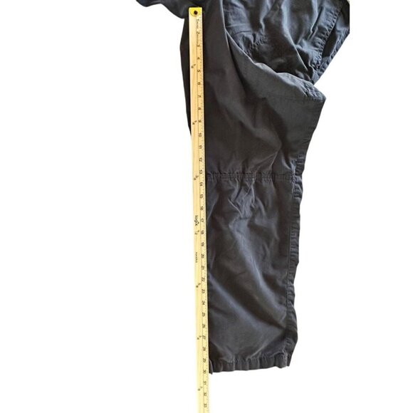 St Johns Bay Cargo Pants Women's Large gray fleece lined zip pocket - Picture 9 of 10